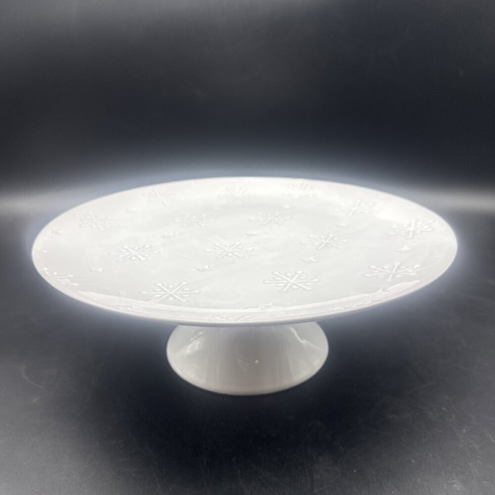 Robert Stanley White Snowflake Ceramic Pedestal Cake Dessert Plate Farmhouse 12”